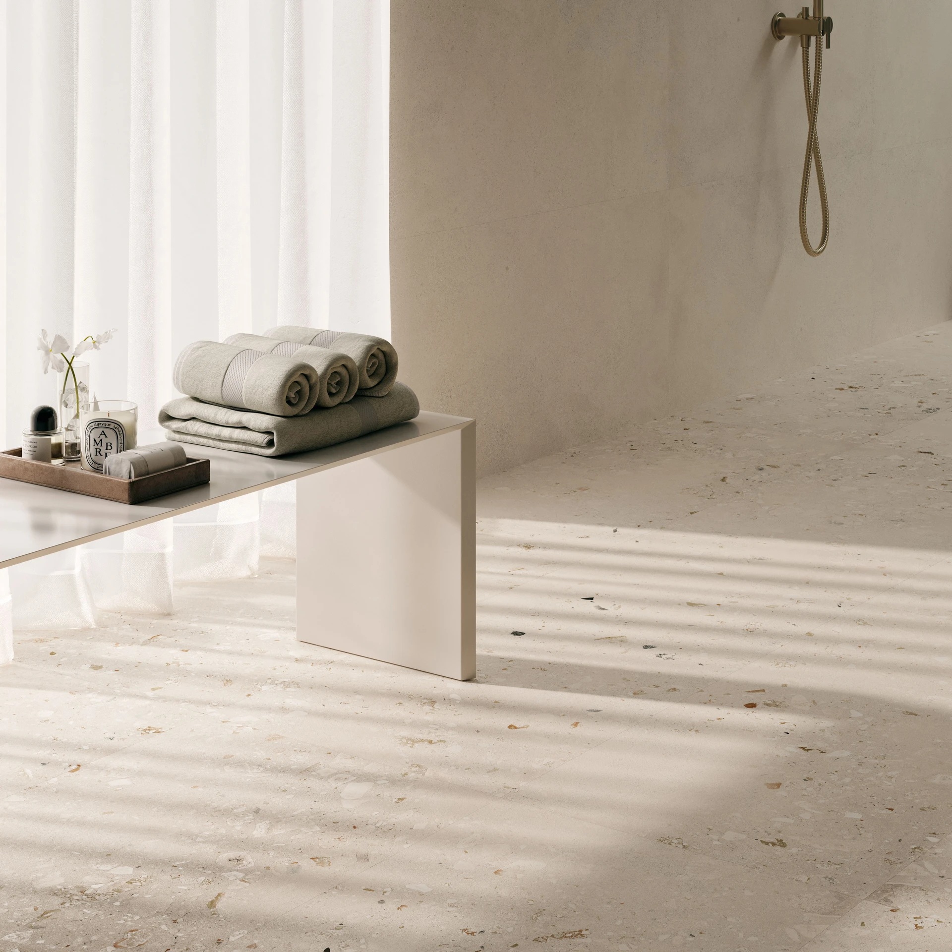 santagostino-logico-florim-placi-concrete-gresie-terrazzo-interior-bai-1.jpg